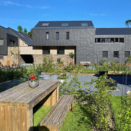 Souvenirs D'Ouren Landhaus 5 Bedrooms Sauna & Outdoor Wellness Бург-Ройланд