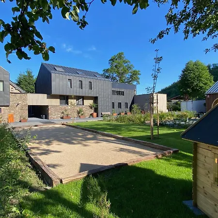 Souvenirs D'Ouren Landhaus 5 Bedrooms Sauna & Outdoor Wellness Дом отдыха *